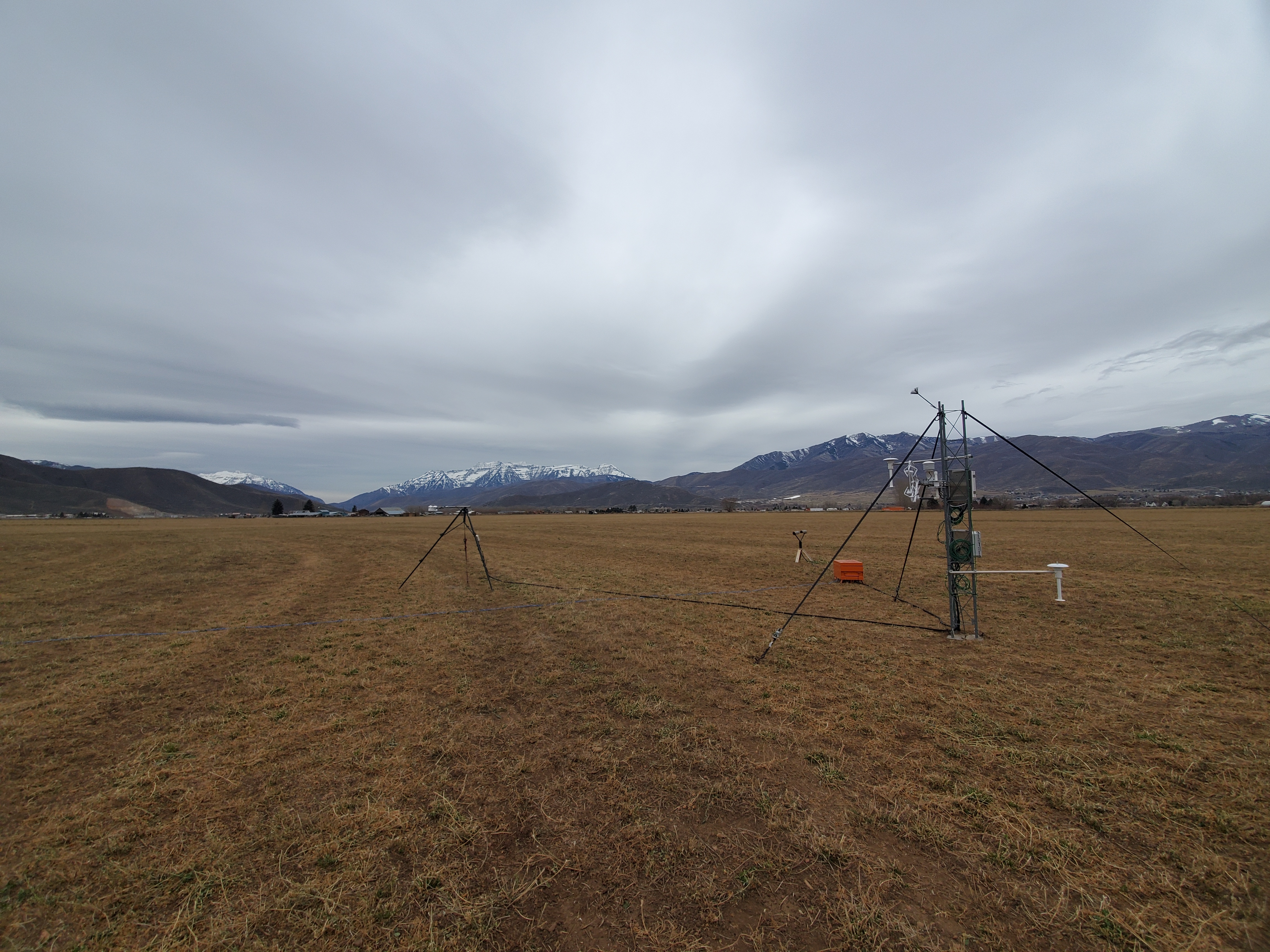 CFACT Field Project - ISFS Wiki > 2021/12/06 > Set Up 06 Dec 21 > 20211206_142932.jpg