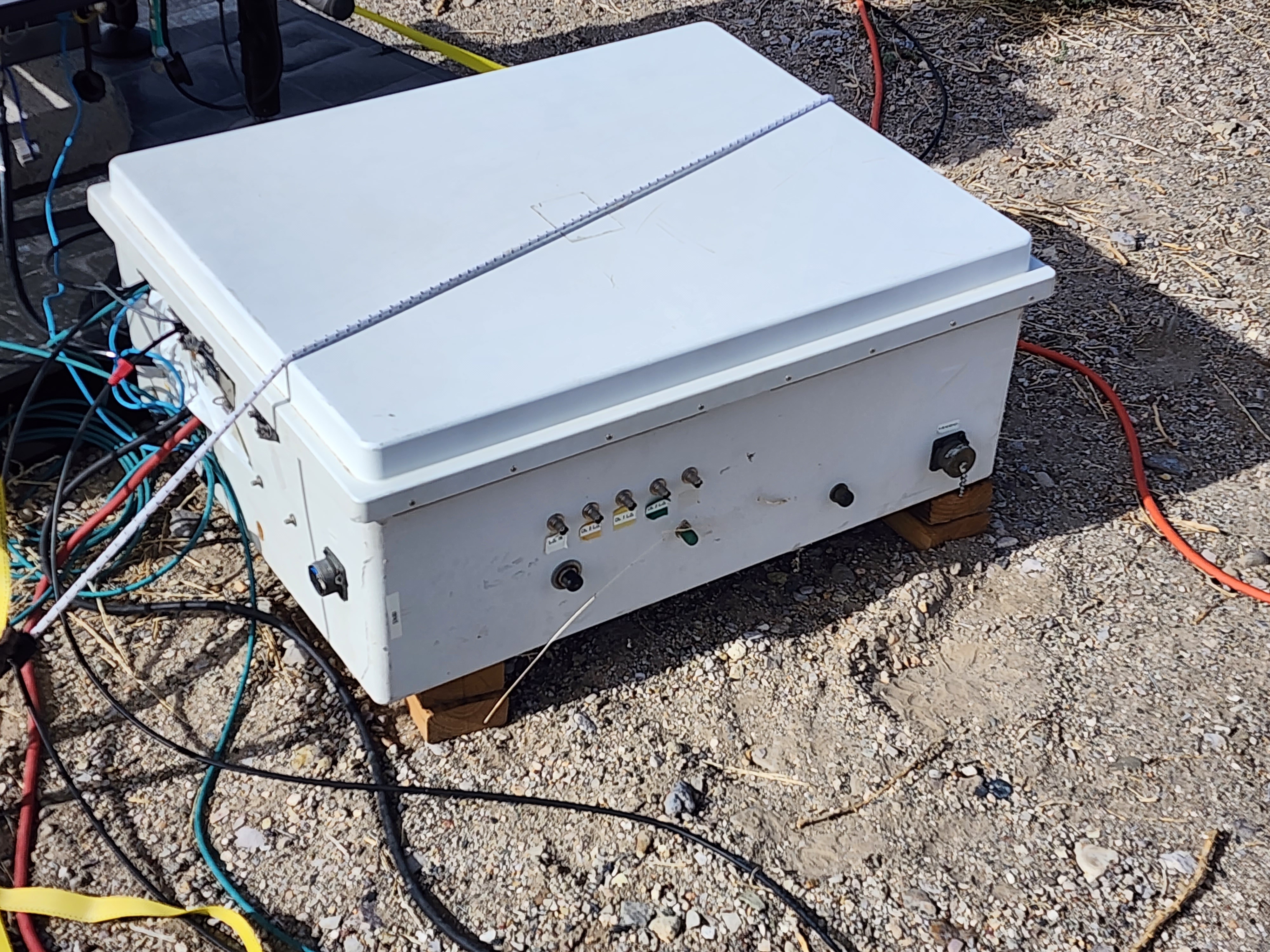 M2HATS Field Project - EOL/ISS > 2023/08/19 > Battening Down The Hatches > 20230819_090704.jpg